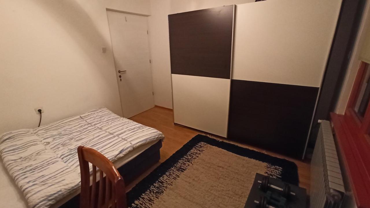 Cozy Room With A Balcony SJJ Exteriör bild