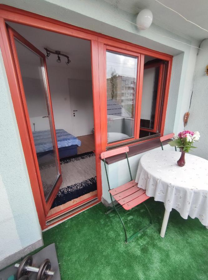 Cozy Room With A Balcony SJJ Exteriör bild